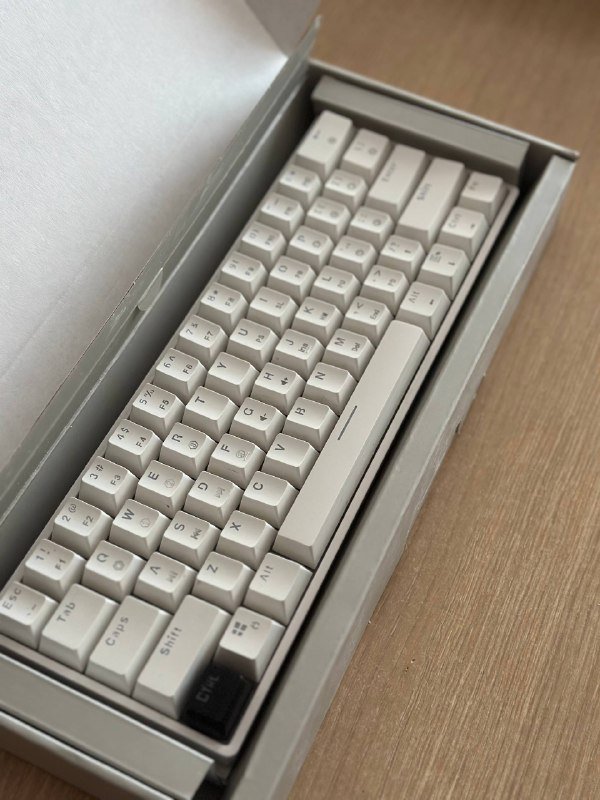 Клавиатура SK61 60% на чёрных свичах