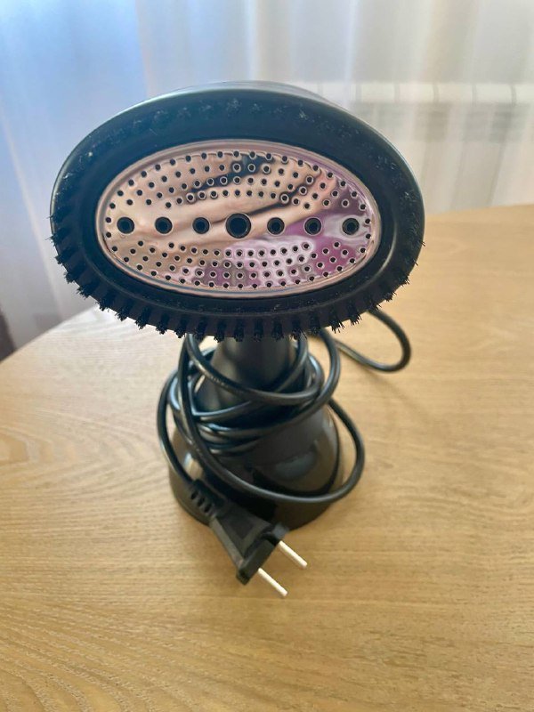 Отпариватель с ручной гладильной доской 2