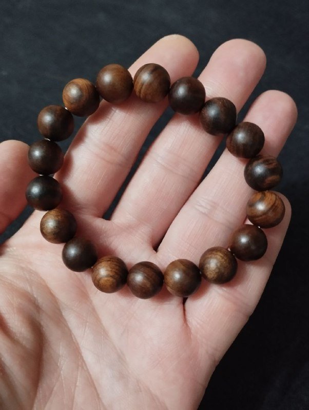 Браслеты из дерева, рудракша, лавовый камень, хоулит 5