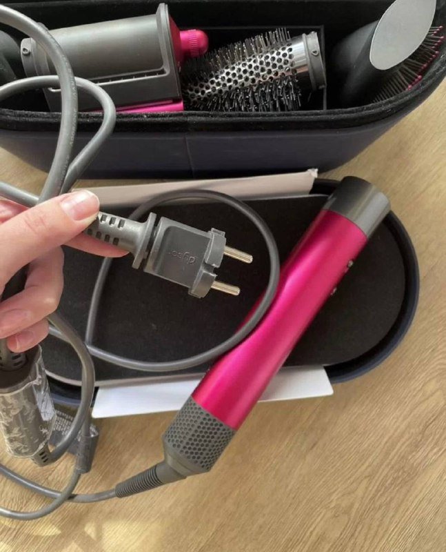 Стайлер Dyson с насадками 3