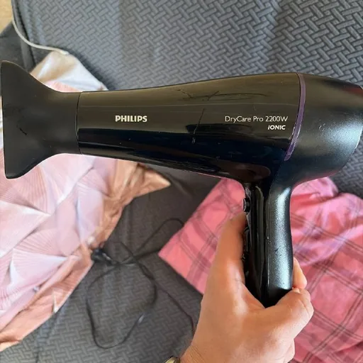 Фен Philips DryCare Pro