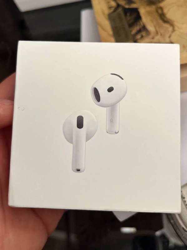 Apple AirPods 4 с шумоподавлением