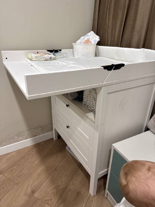 Пеленальный комод IKEA из натурального дерева