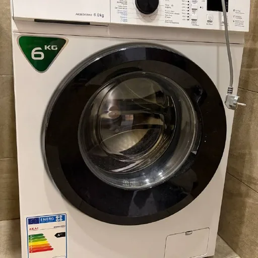 Стиральная машина Akai AK06SKWH2, холодильник Samsung