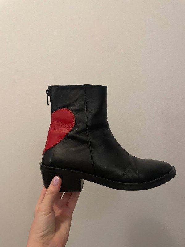 Ботинки Tavrieli 37 размер