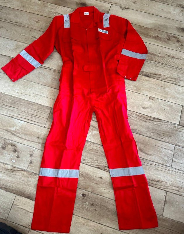 Комбинезон красный рабочий М Л размеры