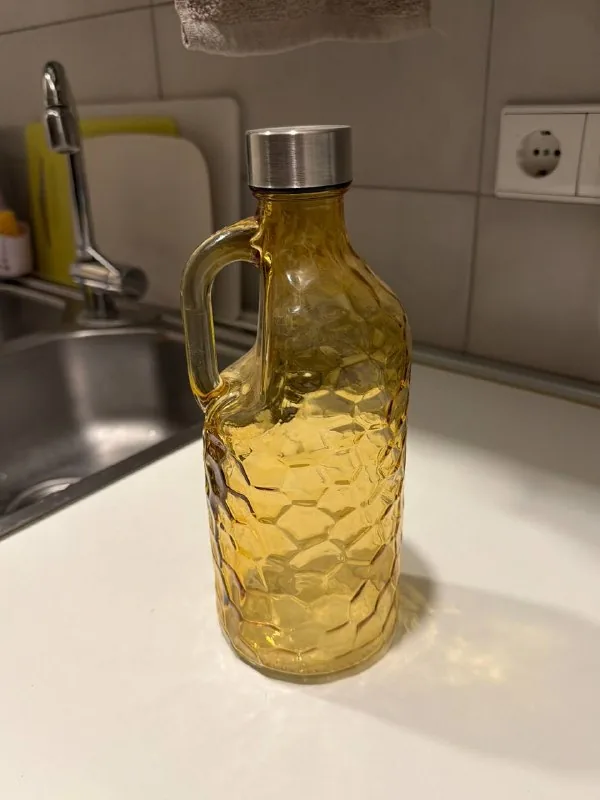 Стеклянный графин