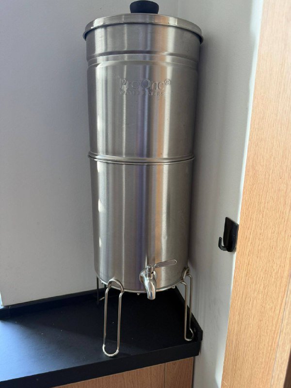 Настольный фильтр для воды с нержавеющим краном 2