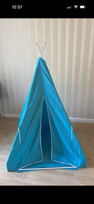 Большая палатка, сумки для ланча, книги, игрушечные машины