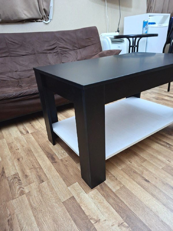 Стол журнальный черный матовый белое дерево