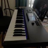 MIDI клавиатура KOMPLETE KONTROL S49 MK2 2