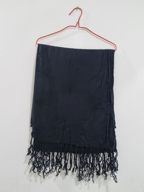 Черный палантин