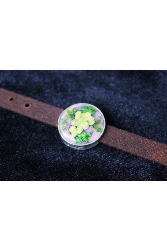 Натуральные кожаные браслеты с серебряными кулонами 2