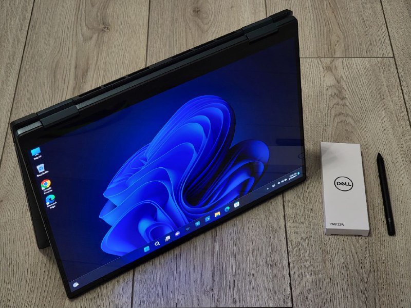 Ноутбук Dell Inspiron 7620 16" OLED 2-in-1 32GB RAM 2TB SSD, сумка Rivacase
