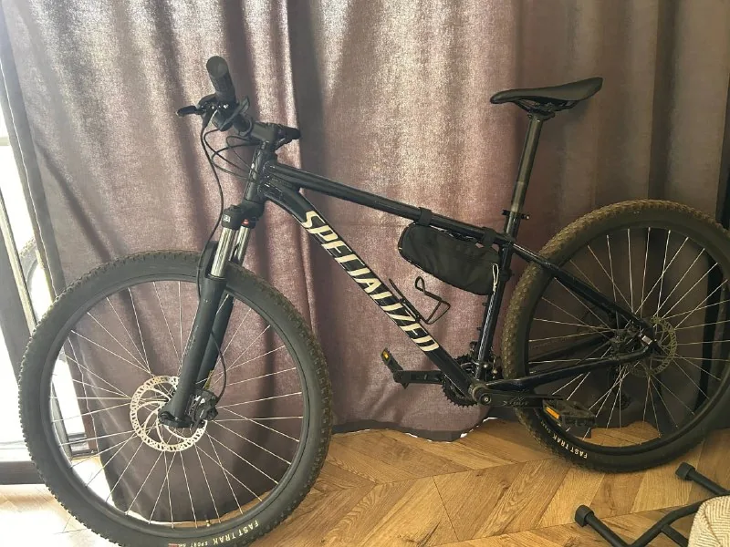 Горный велосипед Specialized Rockhopper Sport 29 3