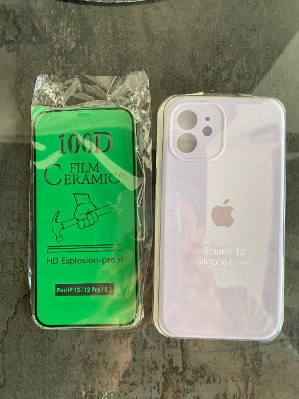 Чехол на iPhone 12, новый, с защитным стеклом
