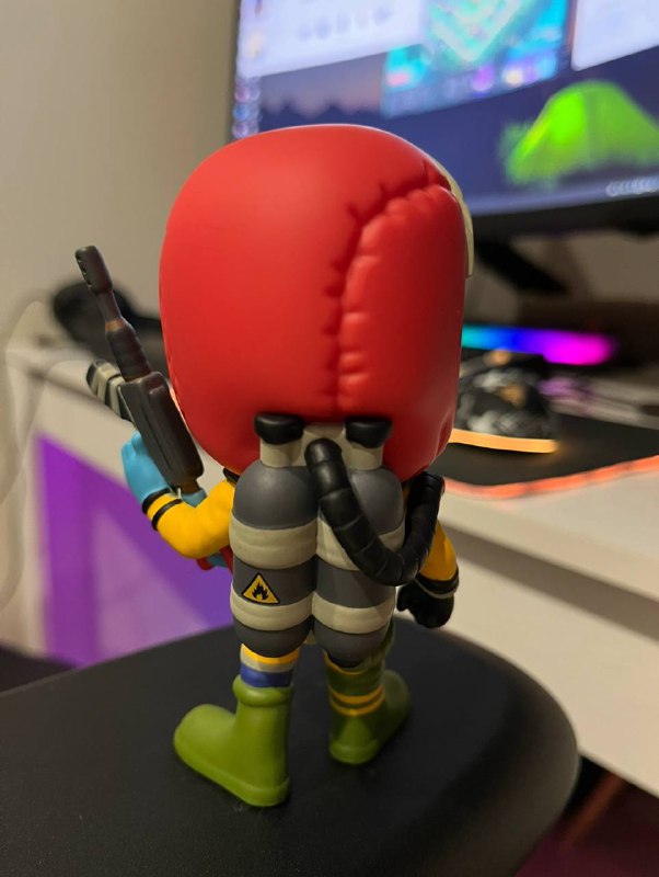 Клавиатура RAZER BLACKWIDOW CHROMA v2, коврик для мышки Razer 5