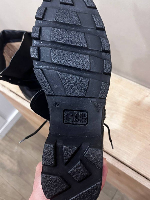 Новые кожаные ботинки 42 размера 3