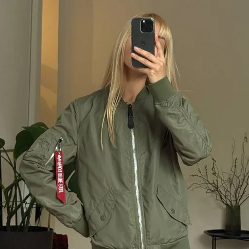 Куртка-бомбер Alpha Industries