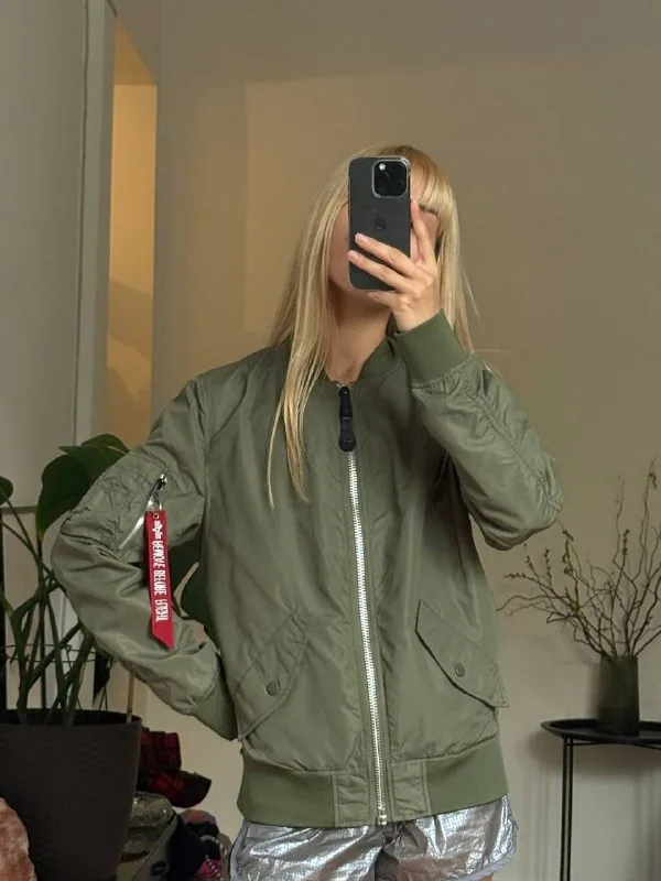 Куртка-бомбер Alpha Industries 1