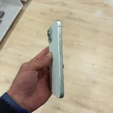 iPhone 15 256GB 4