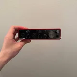 аудиокарта Focusrite 2i2 3