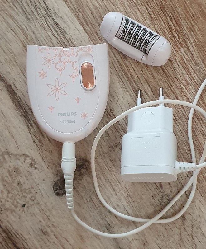 Фен Franko FHD-1052, ирригатор Ardesto OI-MD600W, вешалки плечики, эпилятор Philips Satinelle HP6420/00 6