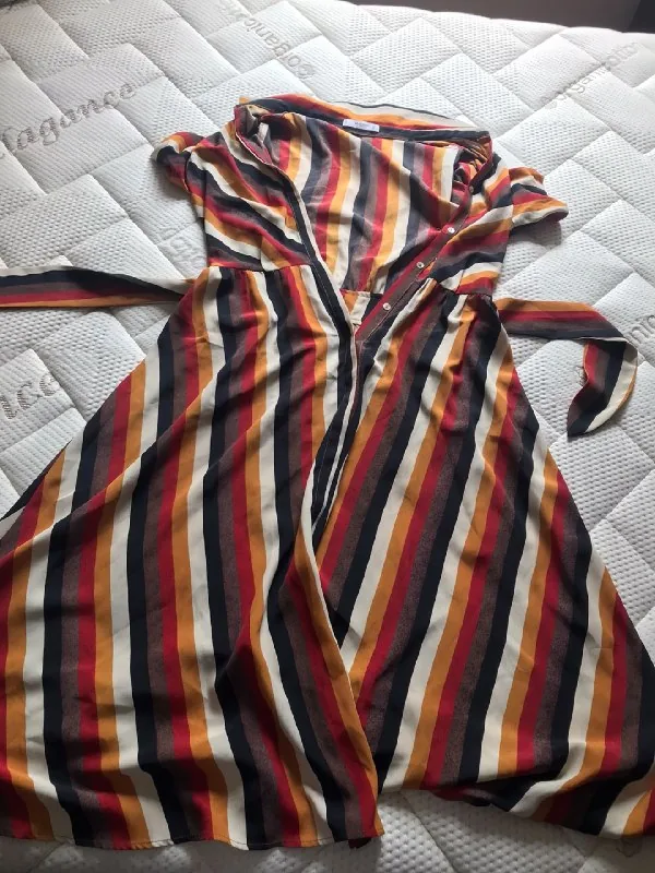 Платье, кофта, лонг, ночнушка, купальник, футболка 1