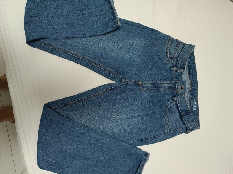 Женская одежда б/у купальники, брюки, шорты, платок 3