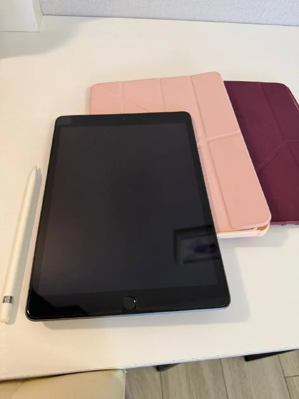 iPad 9, Apple Pencil 1