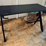 Игровой стол Trust GXT 700 Omnius 1