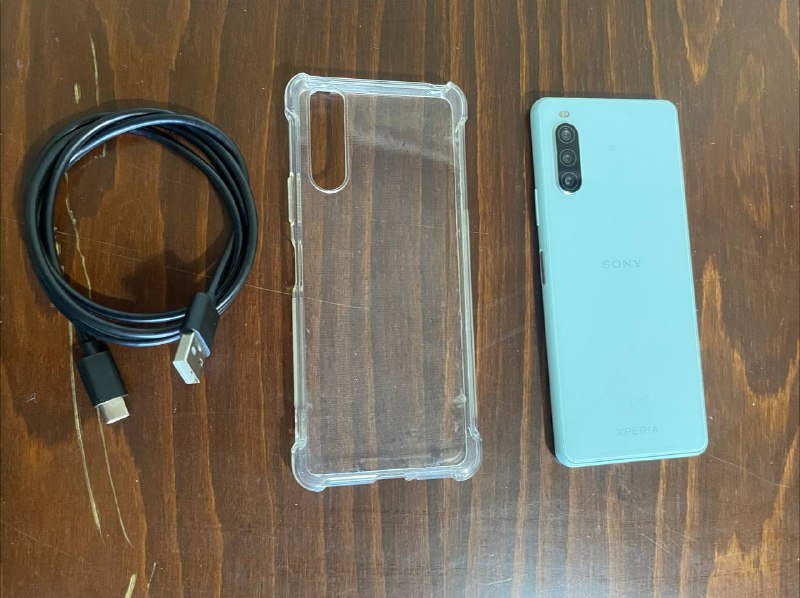 Sony Xperia 10 ii телефон с чехлом и кабелем