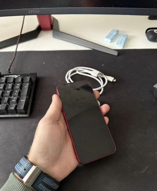 Айфон 13 256 Гб 2