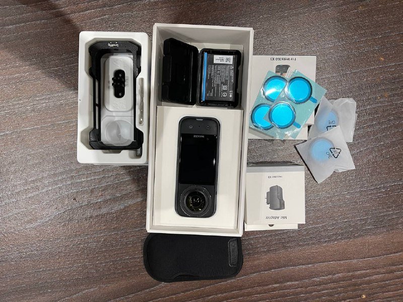 Камера Insta 360 x3 с комплектом аксессуаров