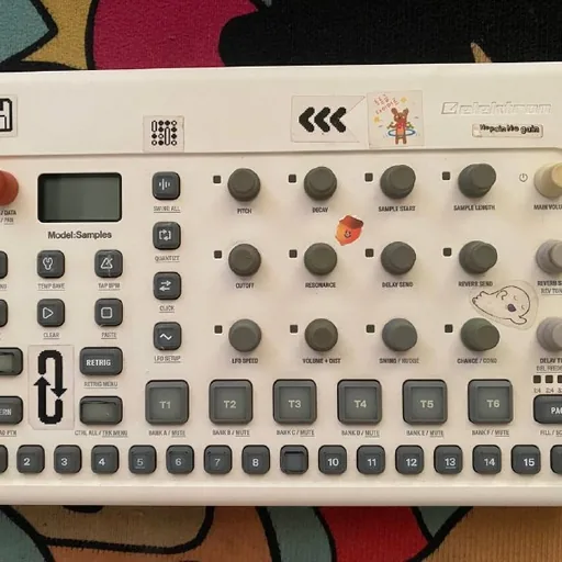 Elektron Model Samples сэмплер
