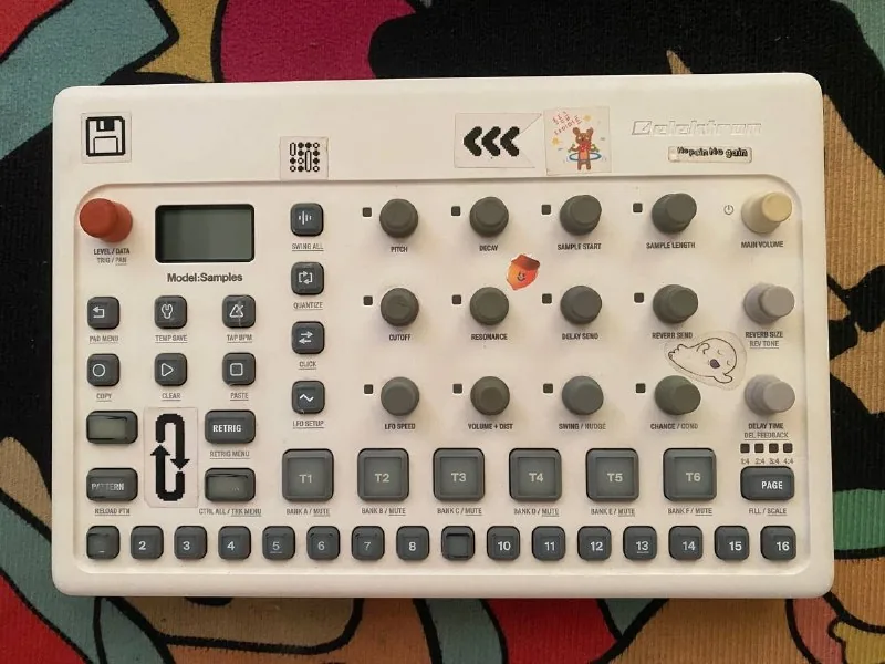Elektron Model Samples сэмплер
