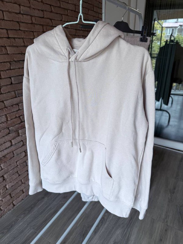 худи с штанами, штаны карго, легкая рубашка 2