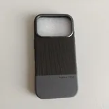 Чехлы на iPhone 17 и iPhone 17 Pro 5