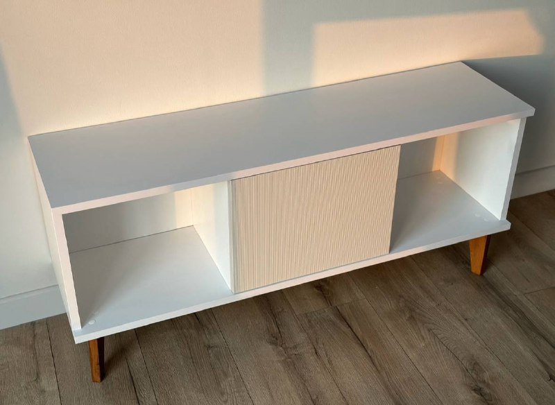 Стеллаж полка под телевизор 2