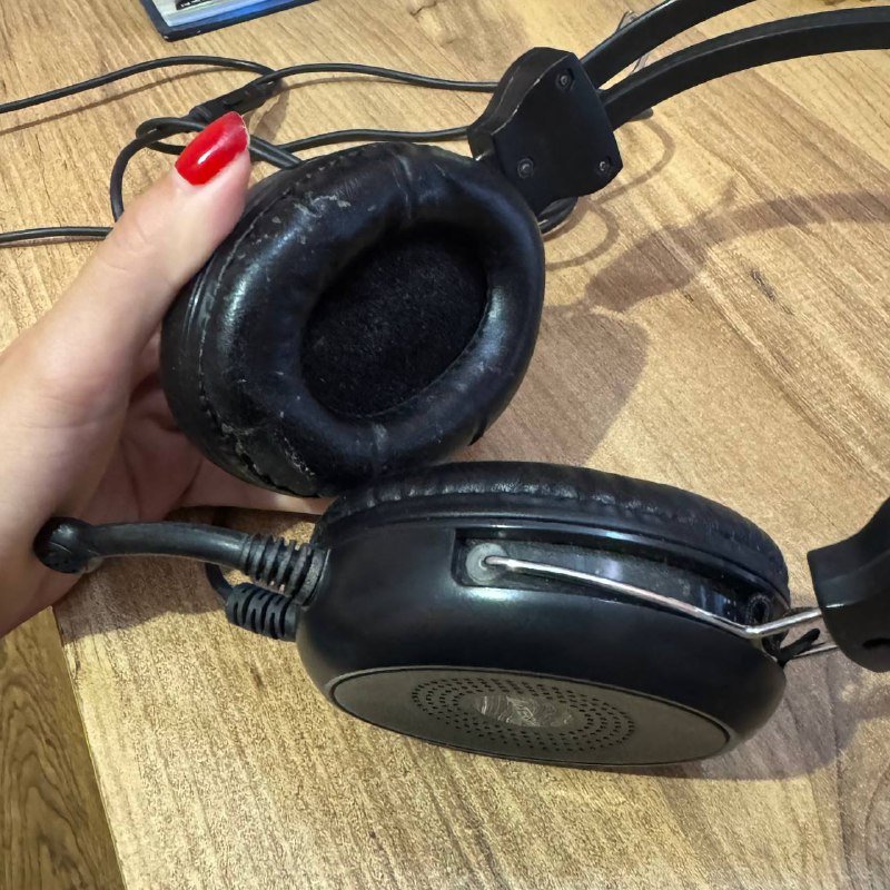 Наушники с микрофоном 2