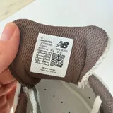 Женские кроссовки New Balance 4