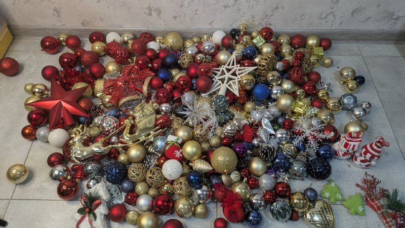 Новогодний набор украшений, костюмы Дед Мороз и Снегурочка, гирлянды 5