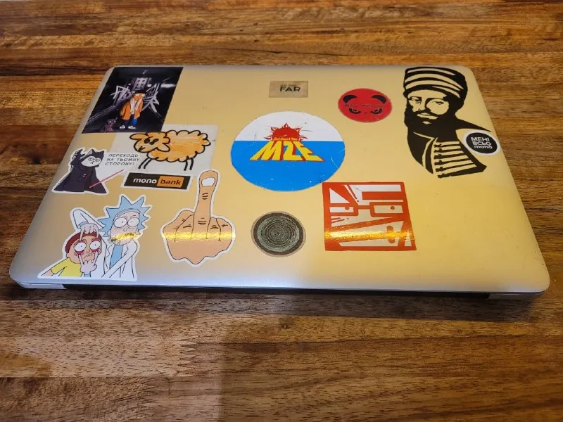 Нерабочий MacBook Pro на запчасти 1
