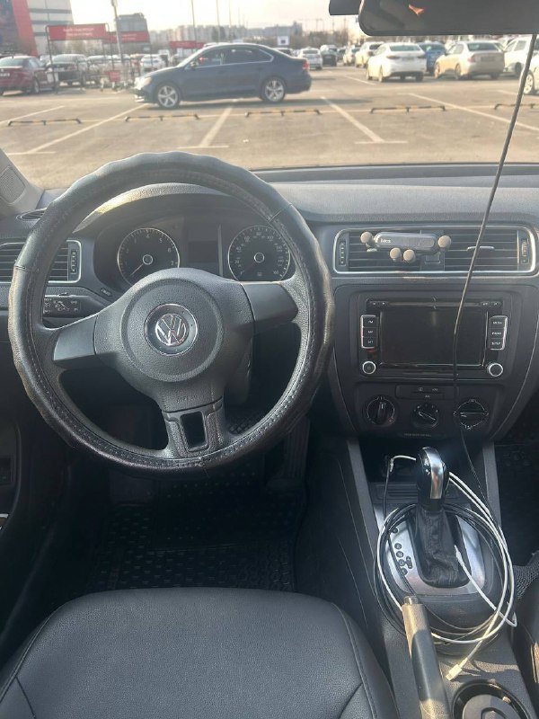 Volkswagen Jetta 2014 г 4