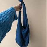 Синяя сумка под деним 1