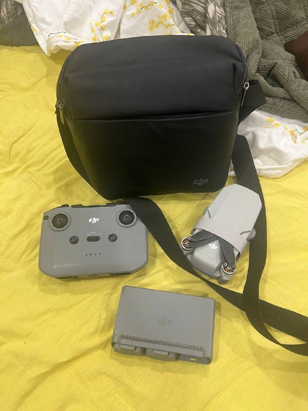 Дрон DJI Mini 2 Fly More Combo