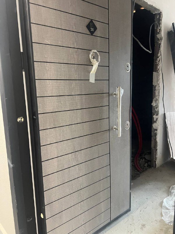 Входные двери из новостройки 94x205