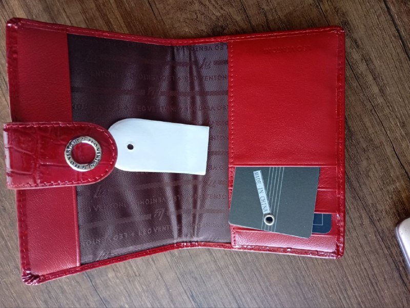 Красный кошелек новый в коробке 2