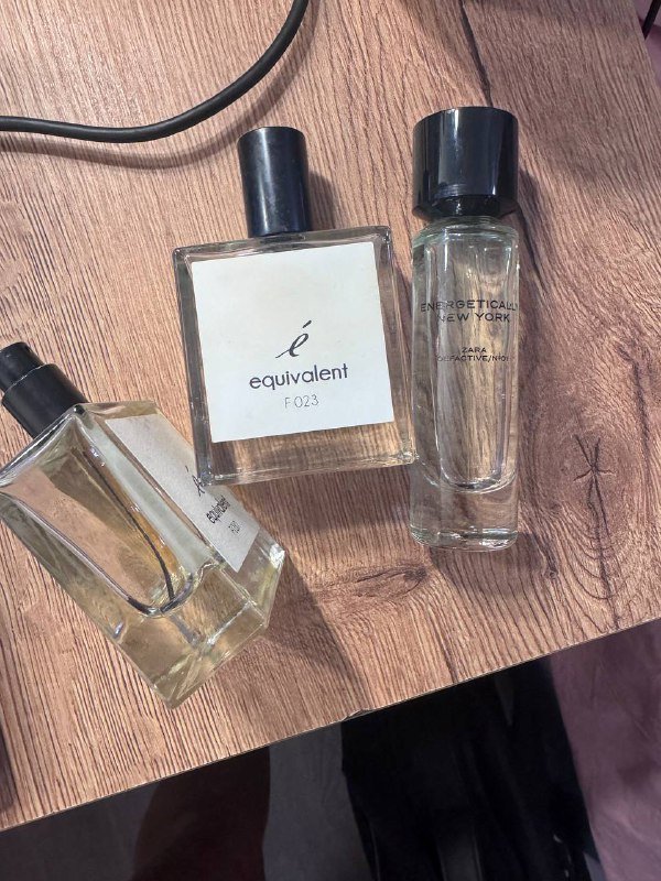 Косметика тушь cabaret latex духи 2