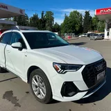 Audi Q3 Premium 2